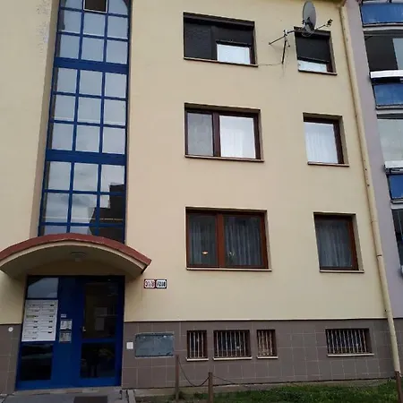 Apartament Na Hlinach شقة