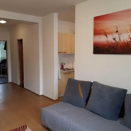 شقة Apartament Na Hlinach *